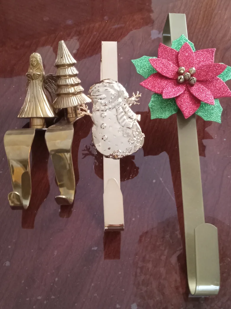 Set of 4 Christmas Stocking Holders image indicator(4)