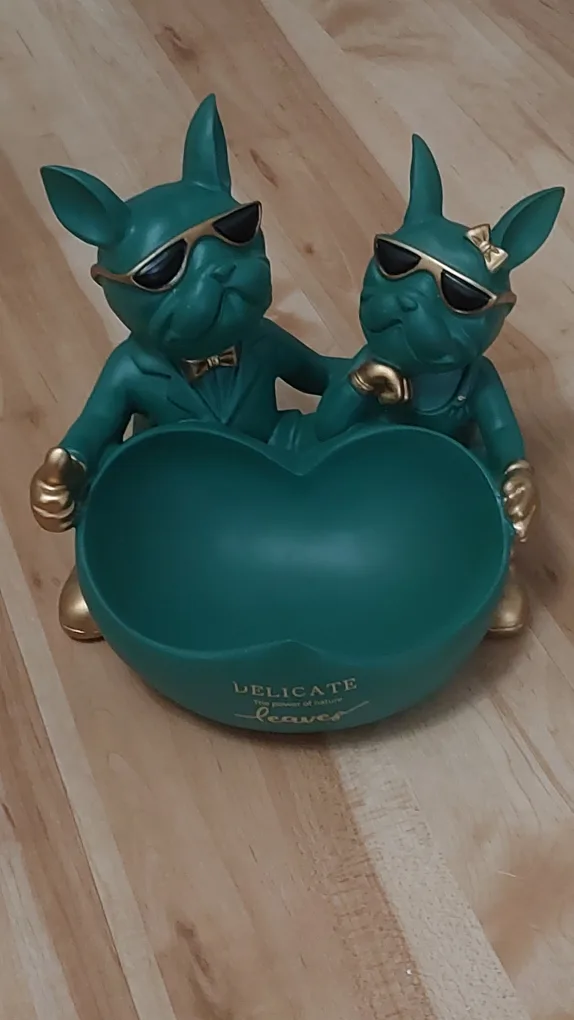 BNIB Cute Bulldog Couple Heart-Shaped Dish- green & black image indicator(2)