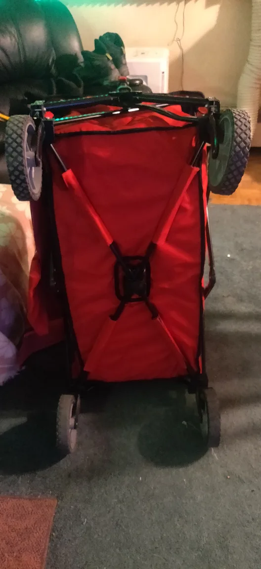 Large Red Folding Wagon image indicator(8)