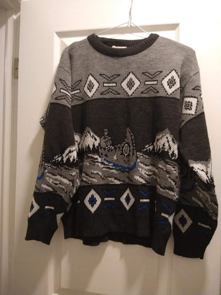 Vintage 80s 90s  Knitted Sweaters (3) image indicator(3)