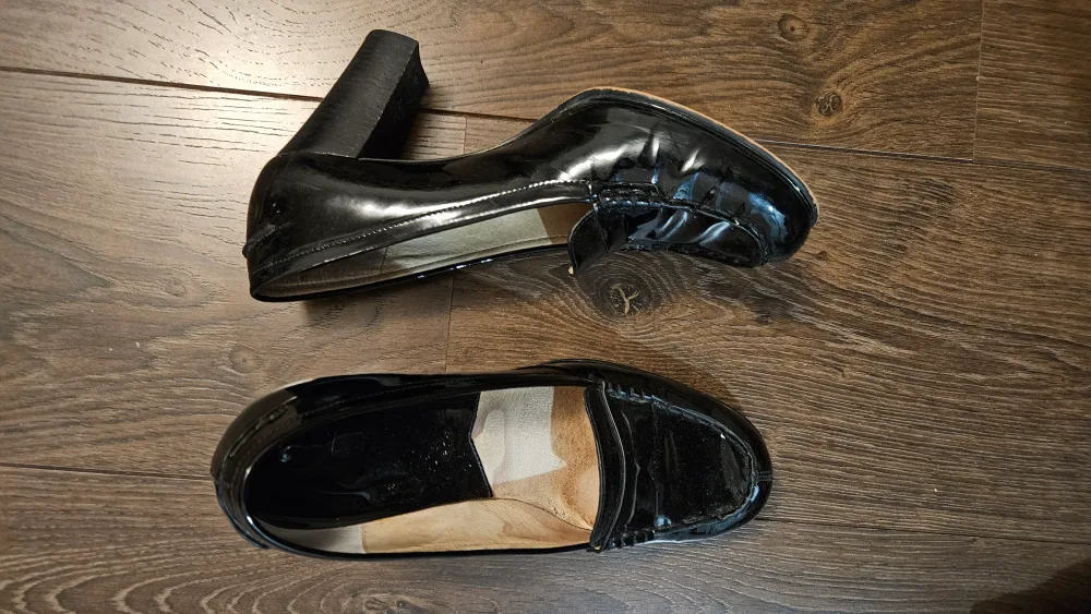 Michael Kors Black Patent Leather Heels Pumps, Size 7.5