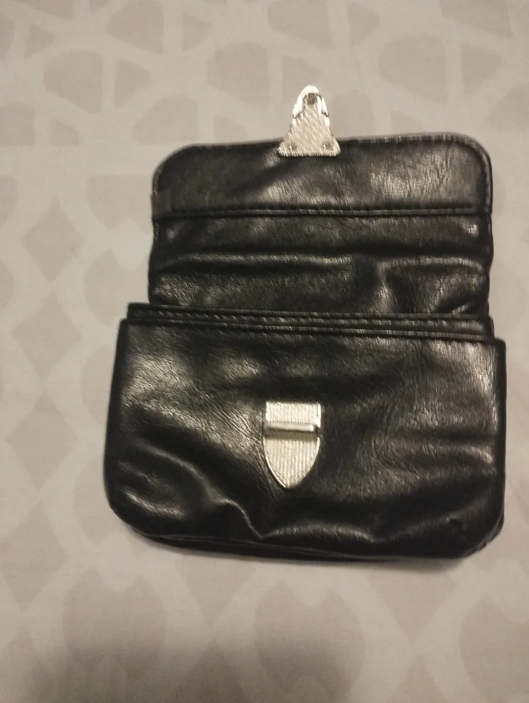 Black Leather Coin Purse #freecycle thumbnail