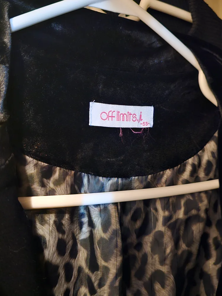 dress coats $15-30 #ThriftyPicks image indicator(5)