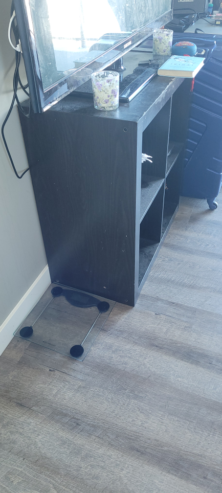 TV stand or shelf - photo 2