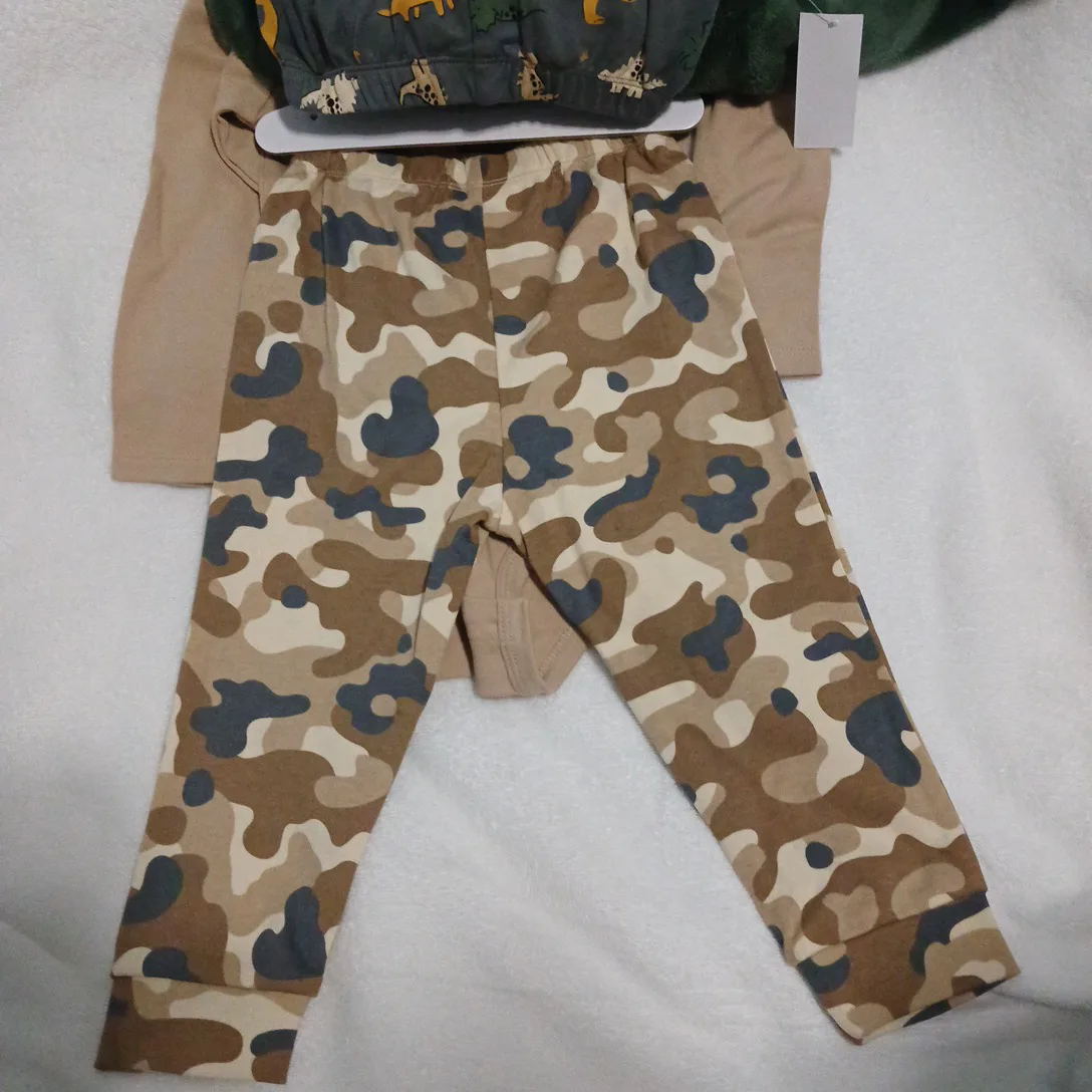 NEW Pekkle 4 piece set for baby boy image indicator(7)