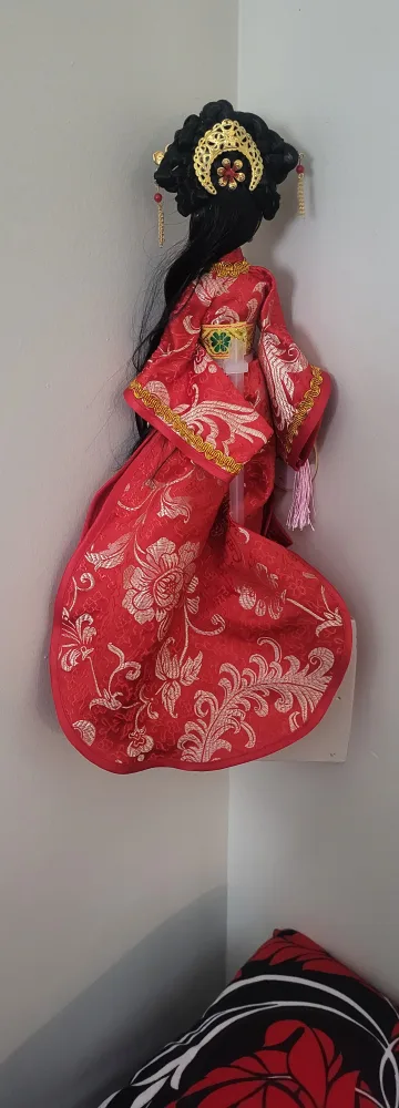 MING DYNASTY CHINESE DOLL WITH HEADDRESS + ROBES + SHOES + ETC image indicator(5)