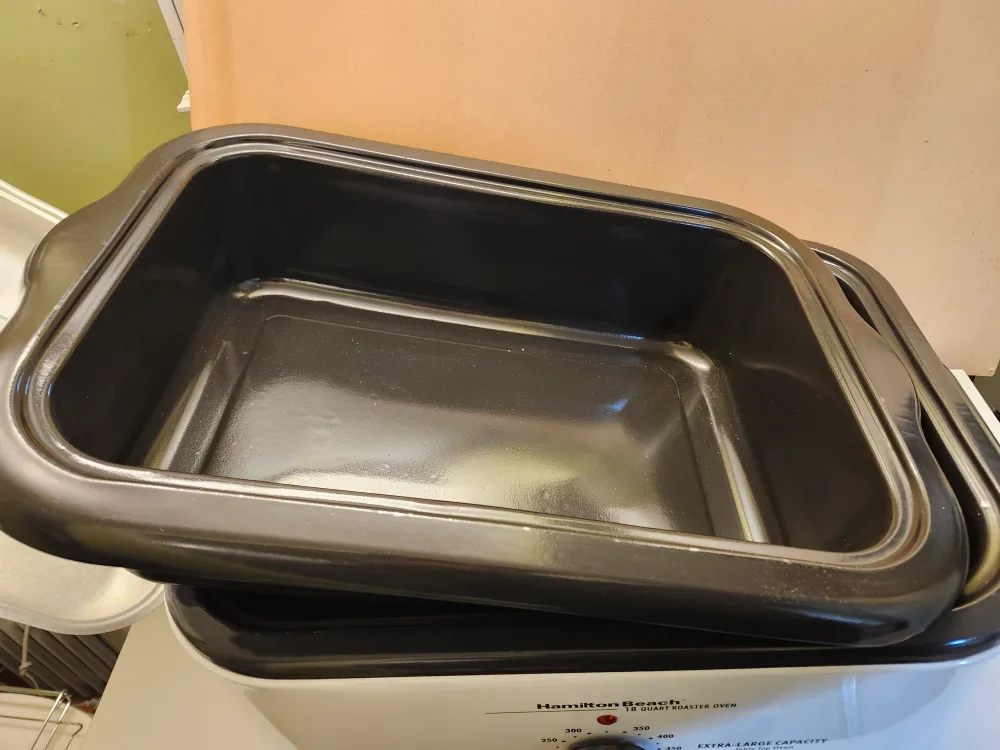 NEW.Hamilton Beach 18 Quart Roaster Oven. final price. image indicator(10)