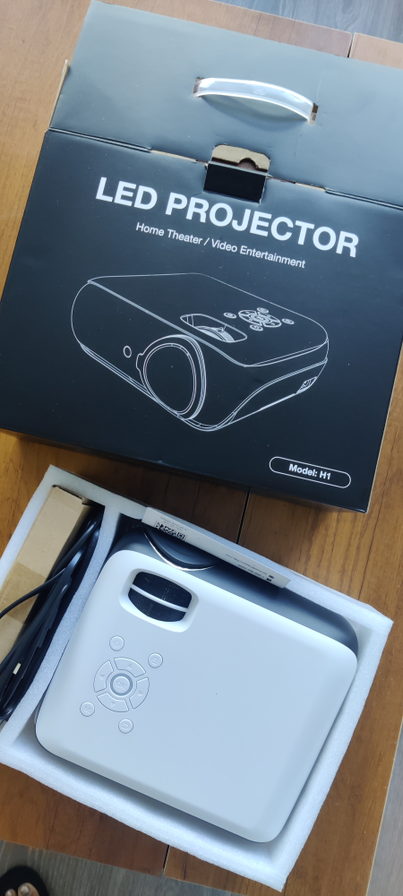 200" LED projector+Ceiling Mount+25ft 4K HDMI
