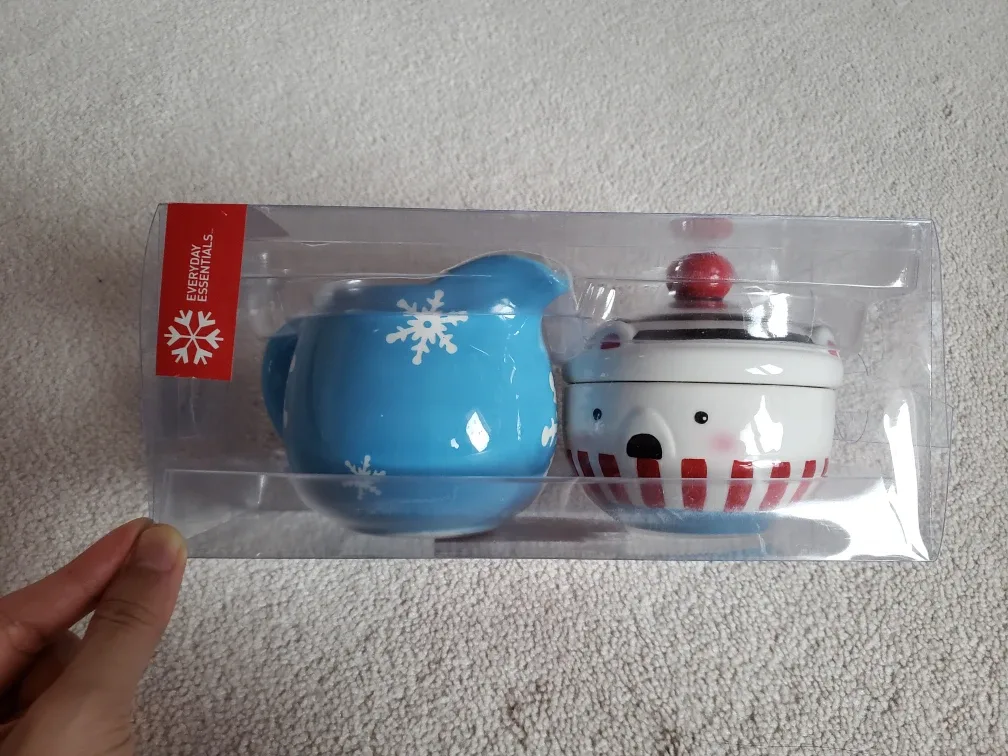 🆕Santa Mug and Xmas Creamer Set image indicator(4)