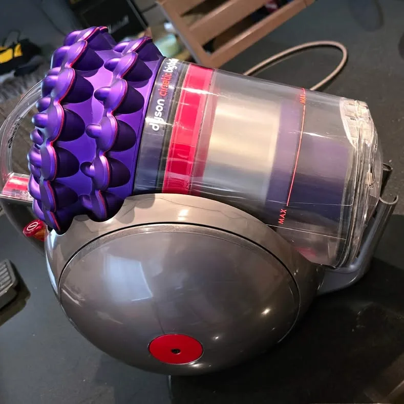 Dyson Cinetic Big ball Animal Pro Like New!! image indicator(3)