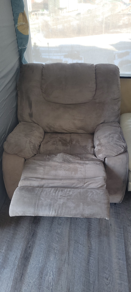 Recliner Chair - photo 2