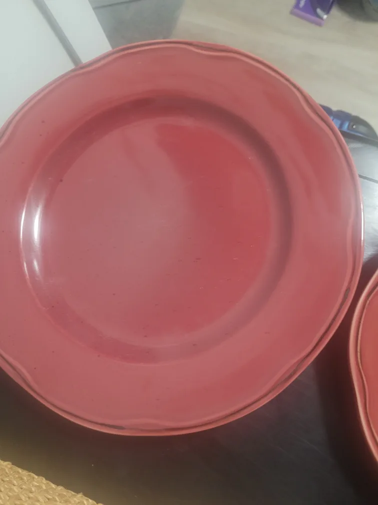 #freecycle   Red Dinner Plates image indicator(2)