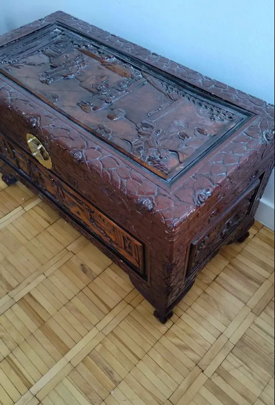 Wooden carved storage chest image indicator(4)