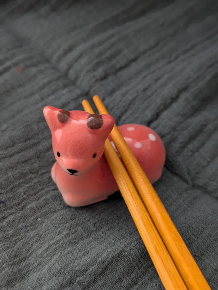 Pair of very cute porcelain Japanese deer chopstick rest image indicator(2)