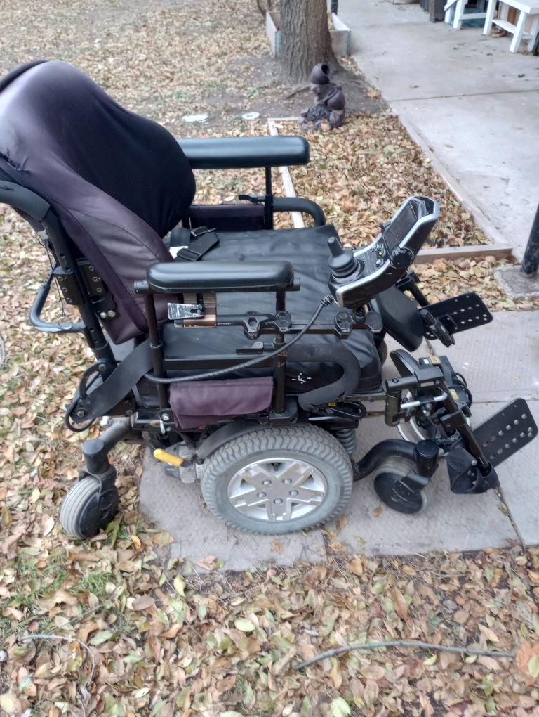 Quantum Edge Wheelchair - photo 2