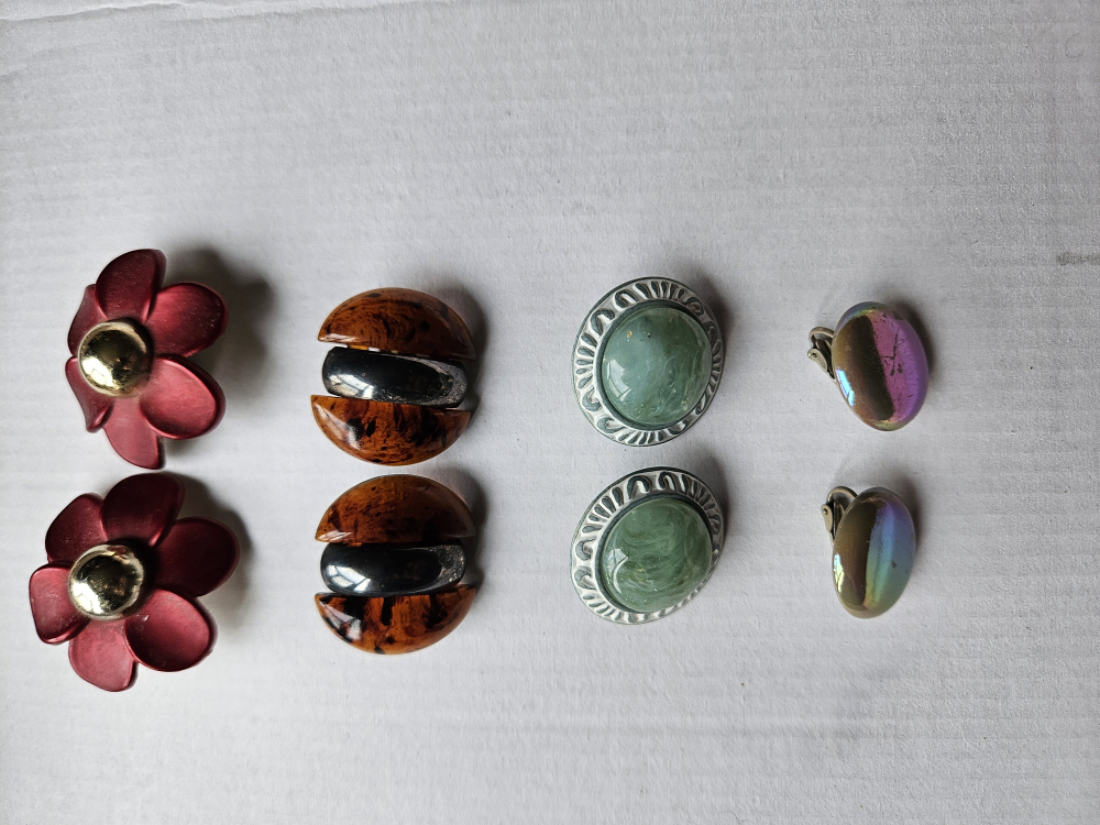 Vintage Clip-On Earrings Lot - photo 3