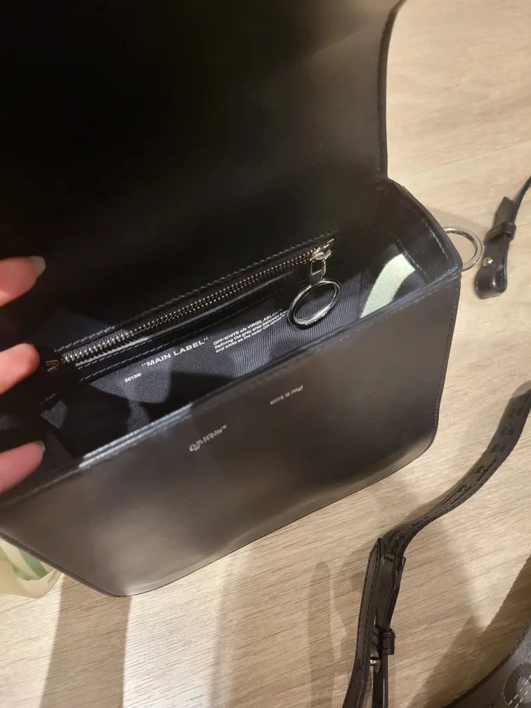 Off-White Binder Clip Bag image indicator(4)