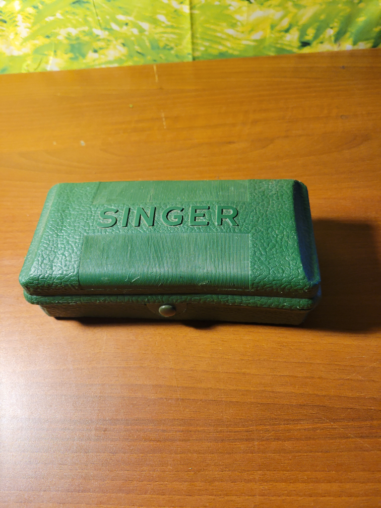 Vintage Sewing Machine Button Hole Addition and Templates - photo 5