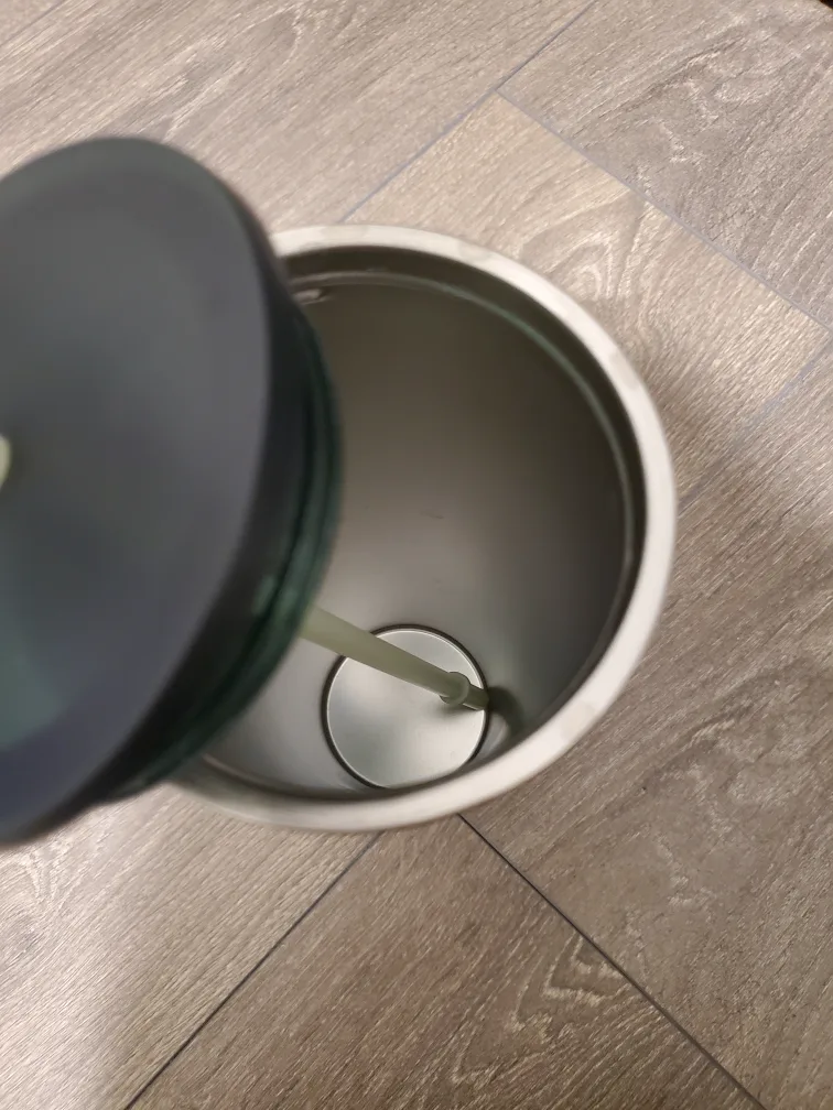 Starbucks Reusable Tumbler with Straw image indicator(5)