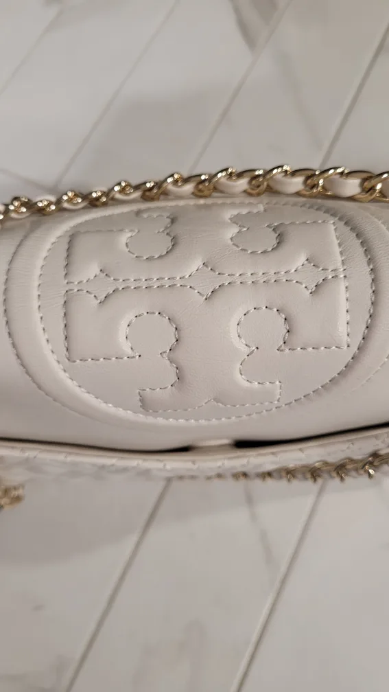 Tory Burch White Quilted Chain Bag image indicator(5)