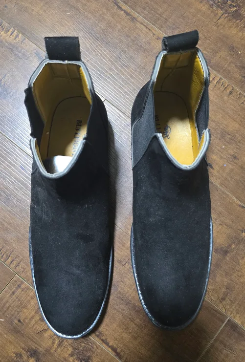 Black Suede Chelsea Boots image indicator(5)
