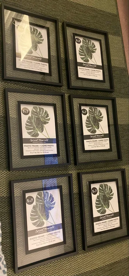 (6) Modern Minimalist 5x7 Photo Frames (Set of 6) thumbnail