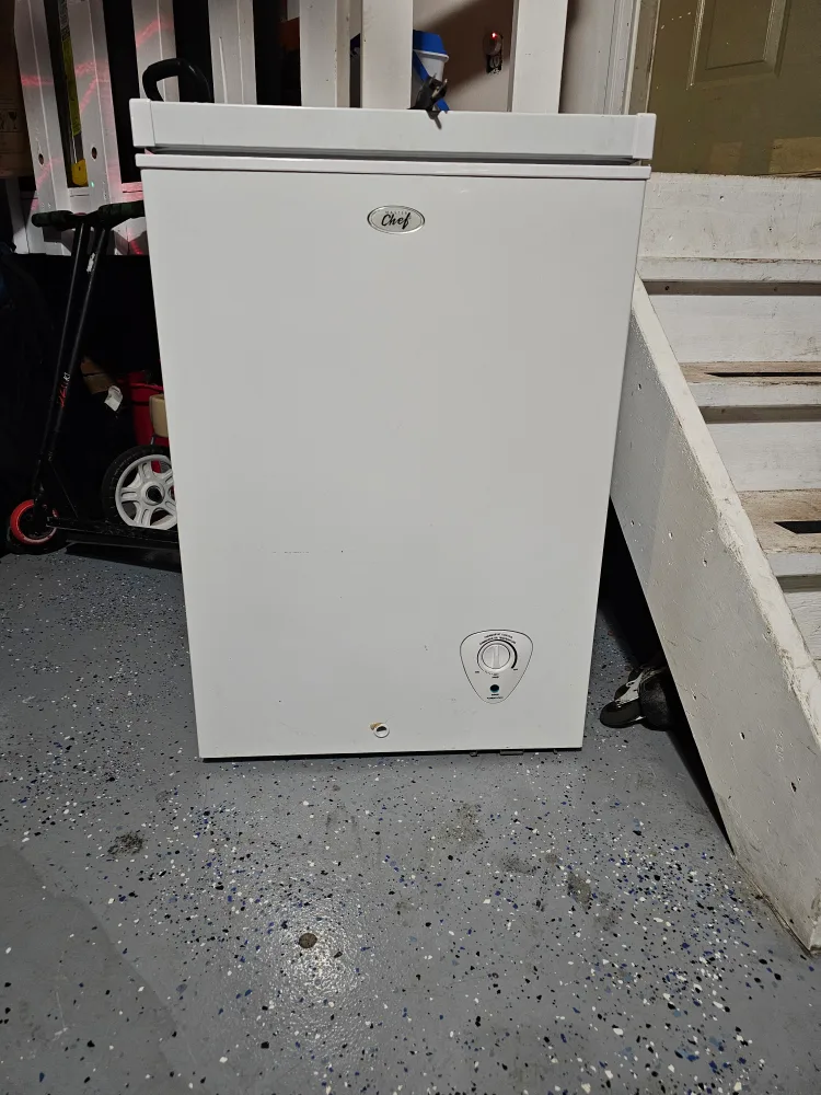 Chief Chest Freezer thumbnail
