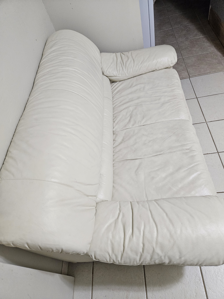 White Leather Loveseat - photo 5