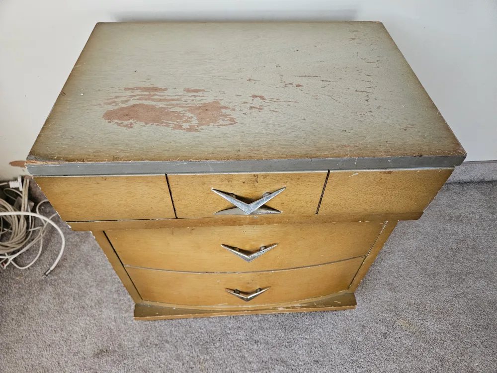 Vintage "Dixie" Small Dresser image indicator(3)