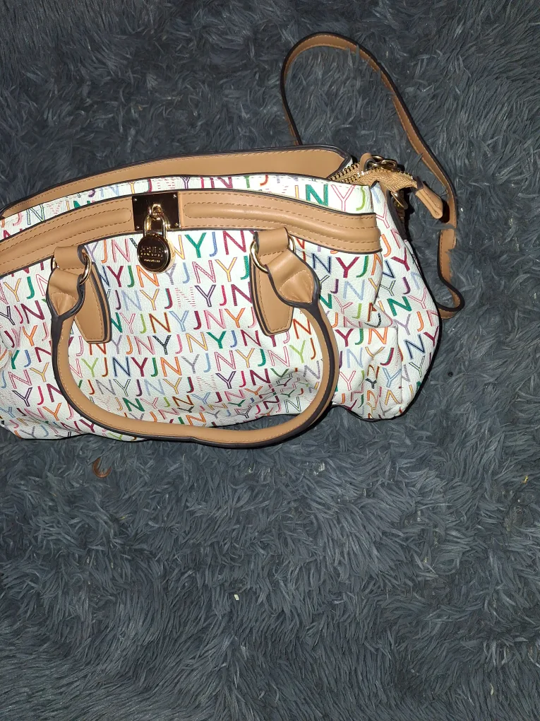 NYDJ  Handbag image indicator(4)