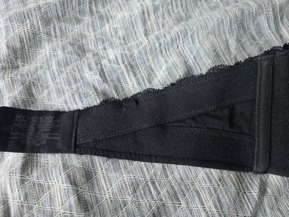 la Vie en Rose Strapless Bra image indicator(7)