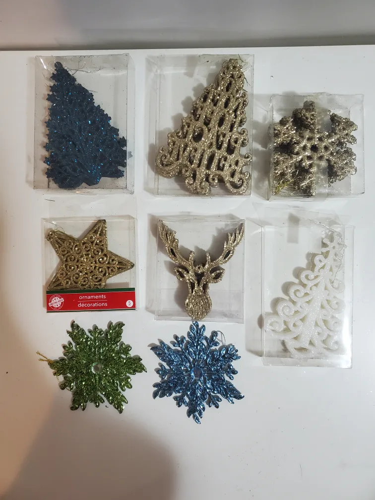 Lot of Glittered Ornaments....New thumbnail