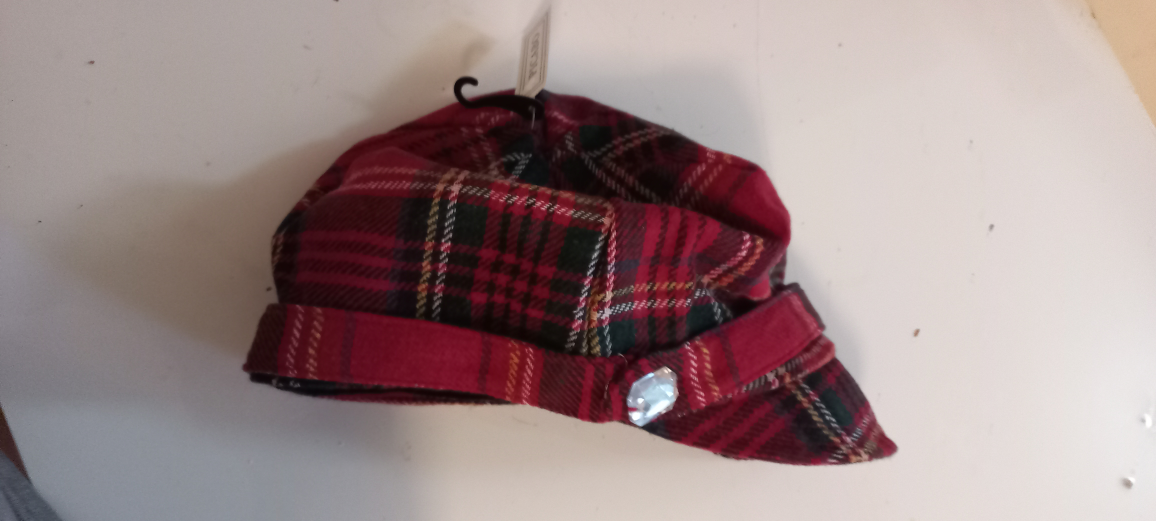 Picaro Red Plaid Newsboy Hat - photo 2