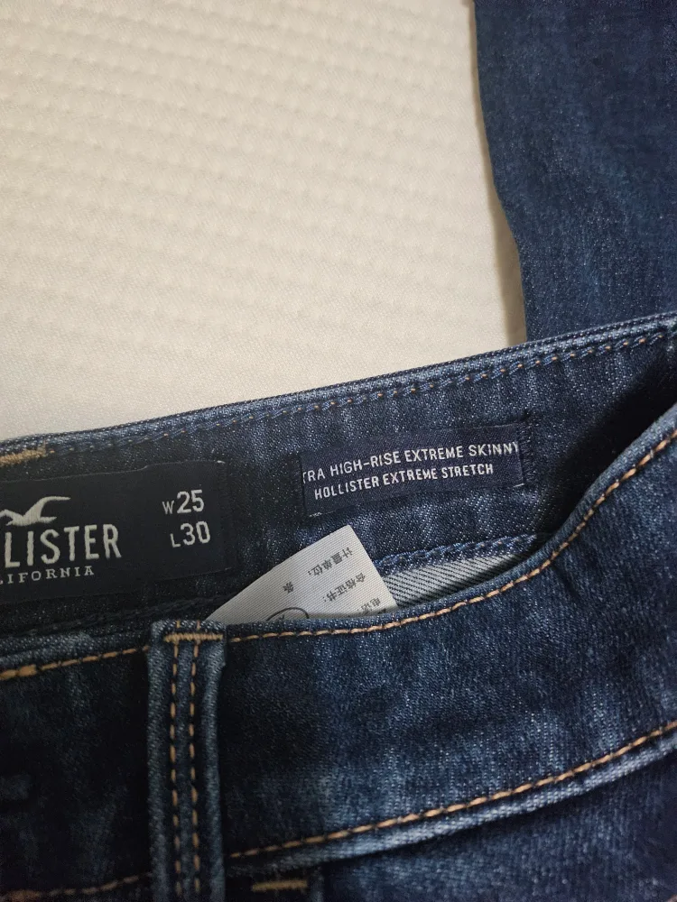 Hollister High Rise Extreme Skinny Jeans image indicator(2)