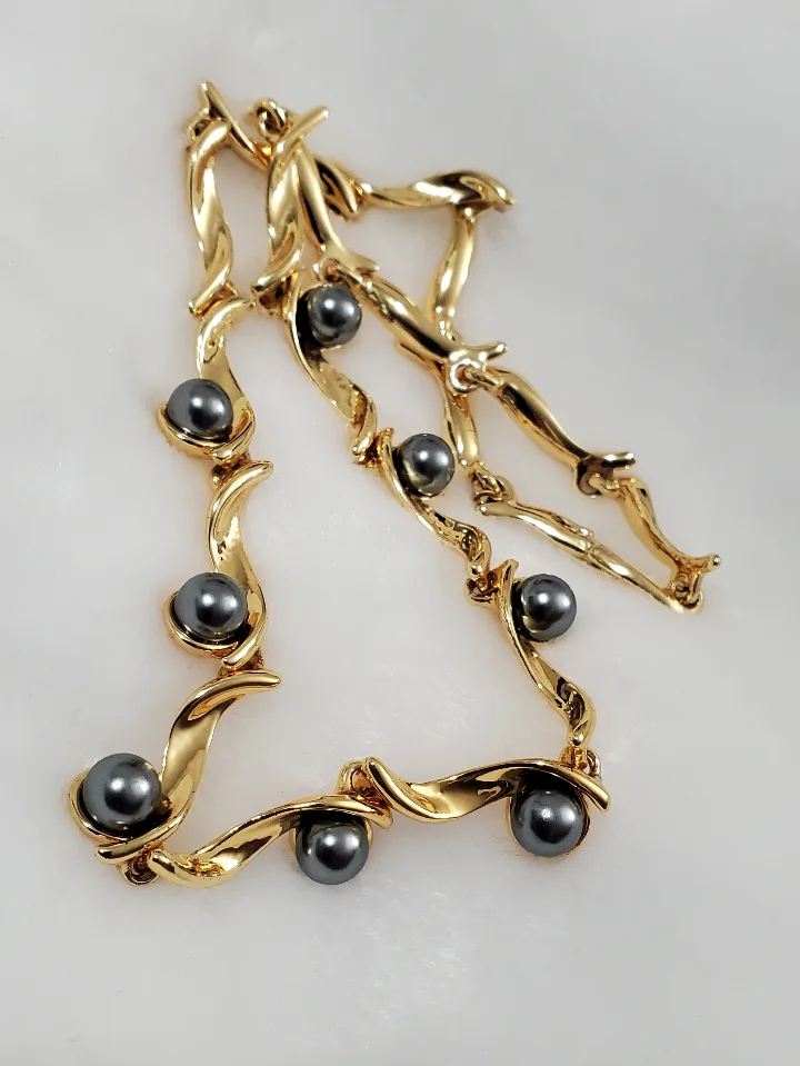 Vtg. GP Glass Faux Pearls image indicator(2)