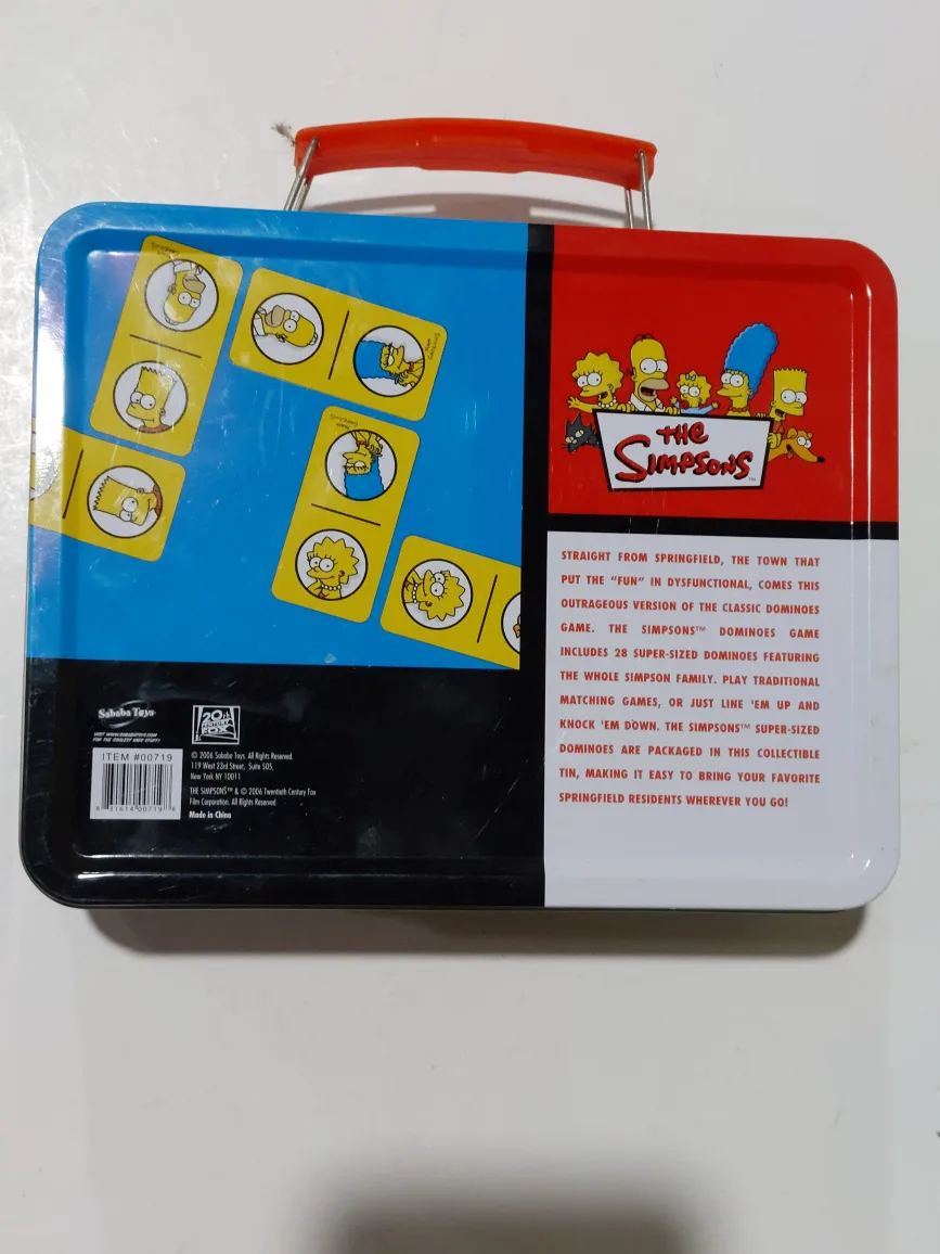 The Simpsons 28 Super-Sized Dominoes image indicator(2)