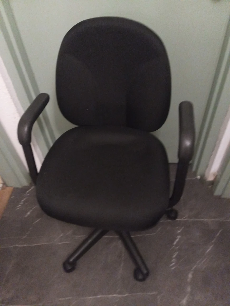 Black Office Chair like new on sale