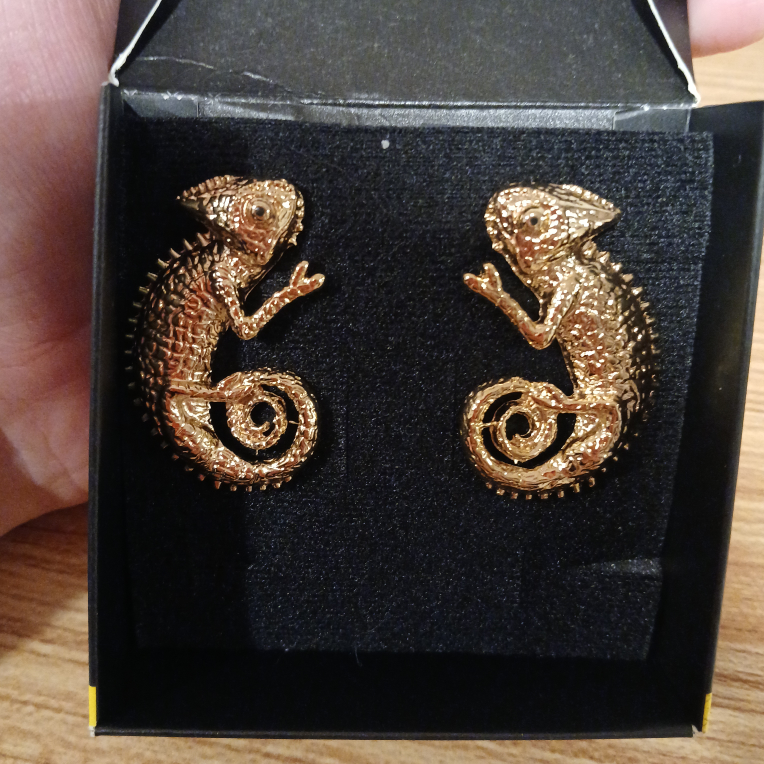 Gold Tone Chameleon and birds Earrings - photo 3