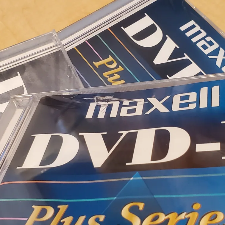 Blank DVD/CD and cases image indicator(2)