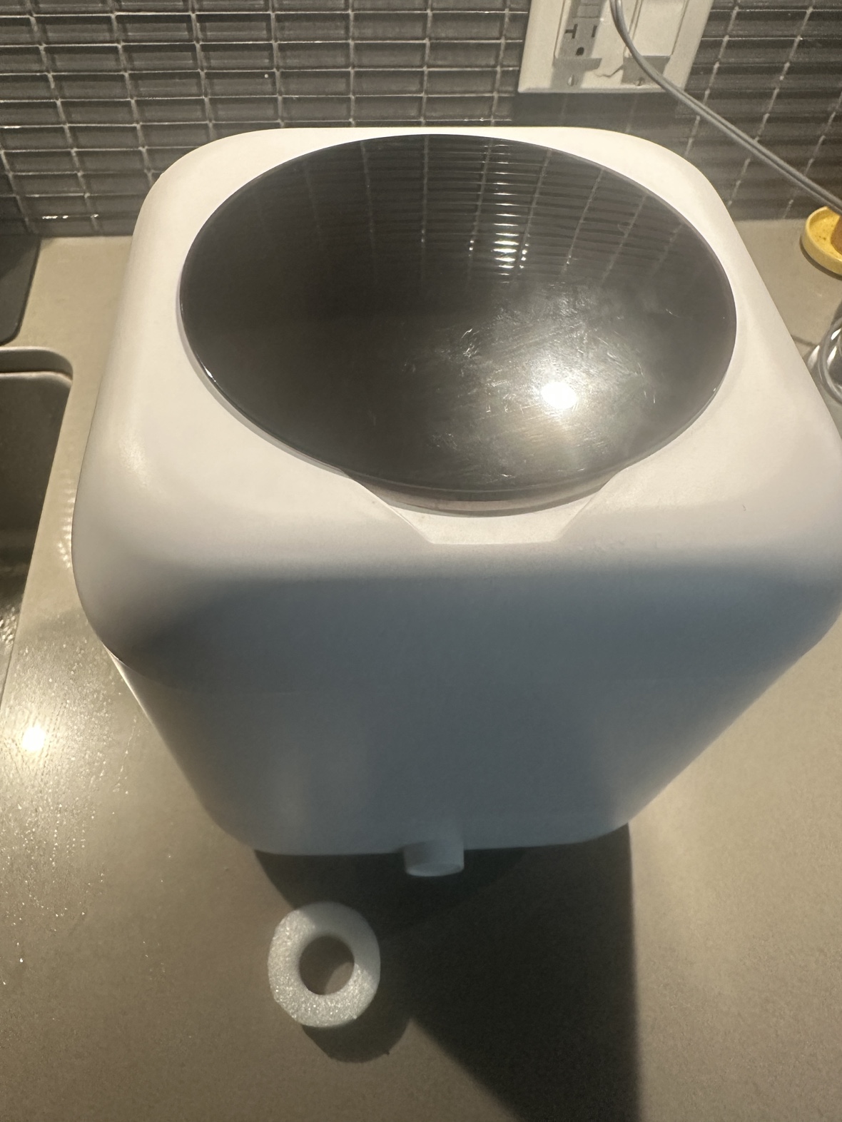 Mini washing machine, laundry, clothes washing - photo 3