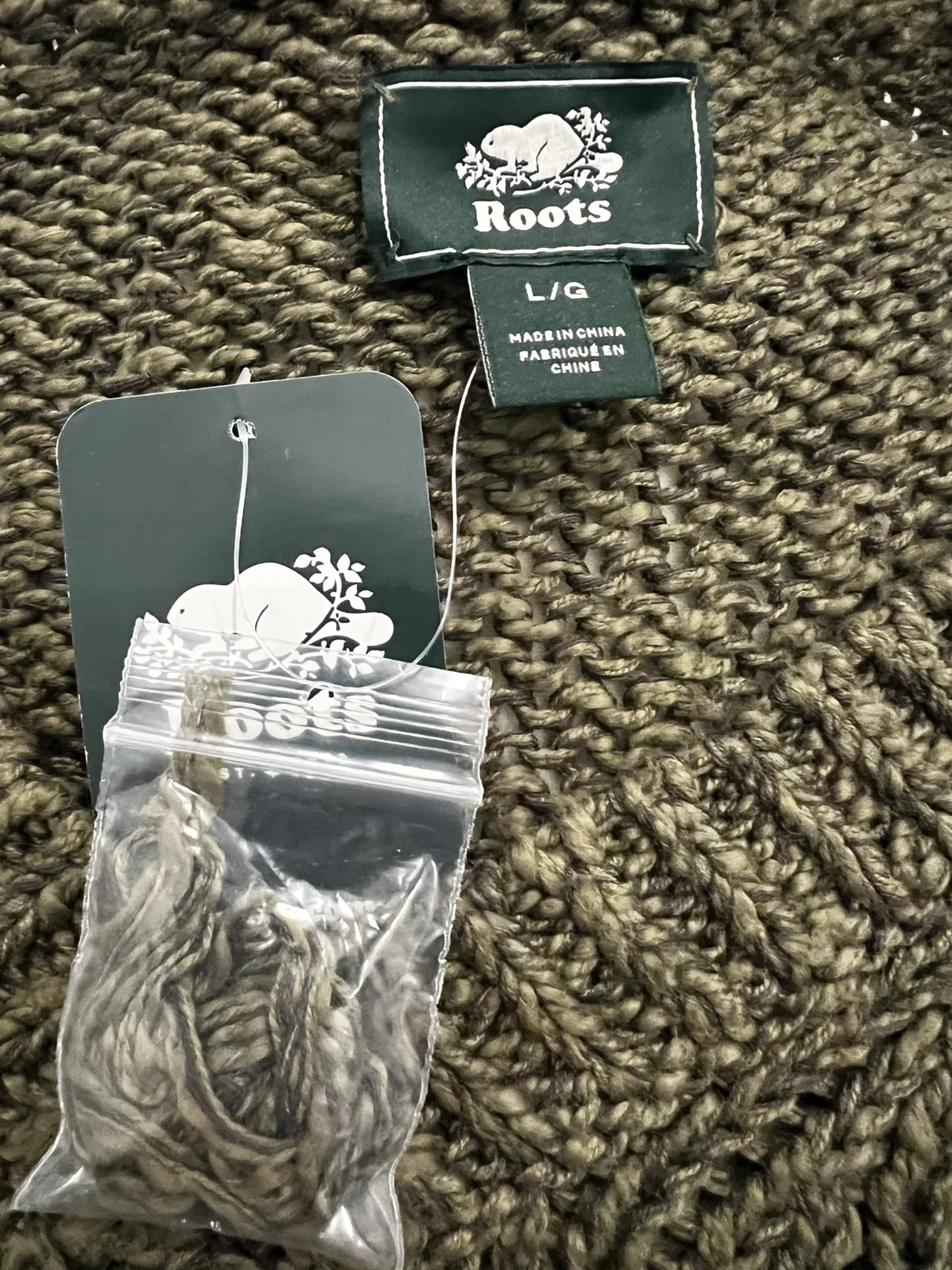 NEW ROOTS SWEATER image indicator(5)