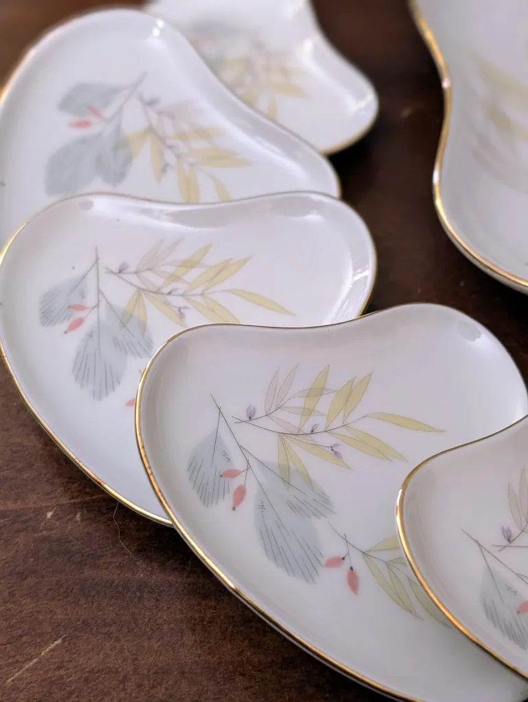 Vintage Bavaria Porcelain Serving Set image indicator(2)