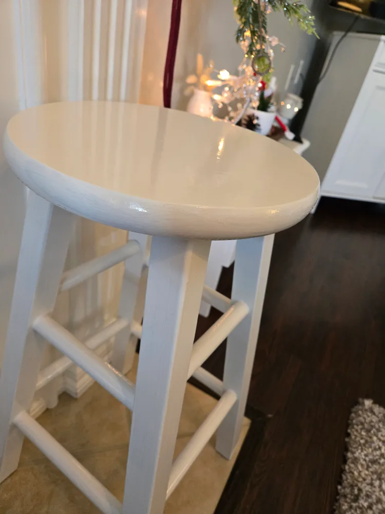 White Wooden Stool image indicator(2)