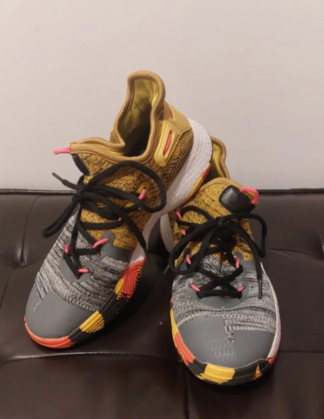 Seeking a fair trade for these  lovely shoes ! image indicator(2)