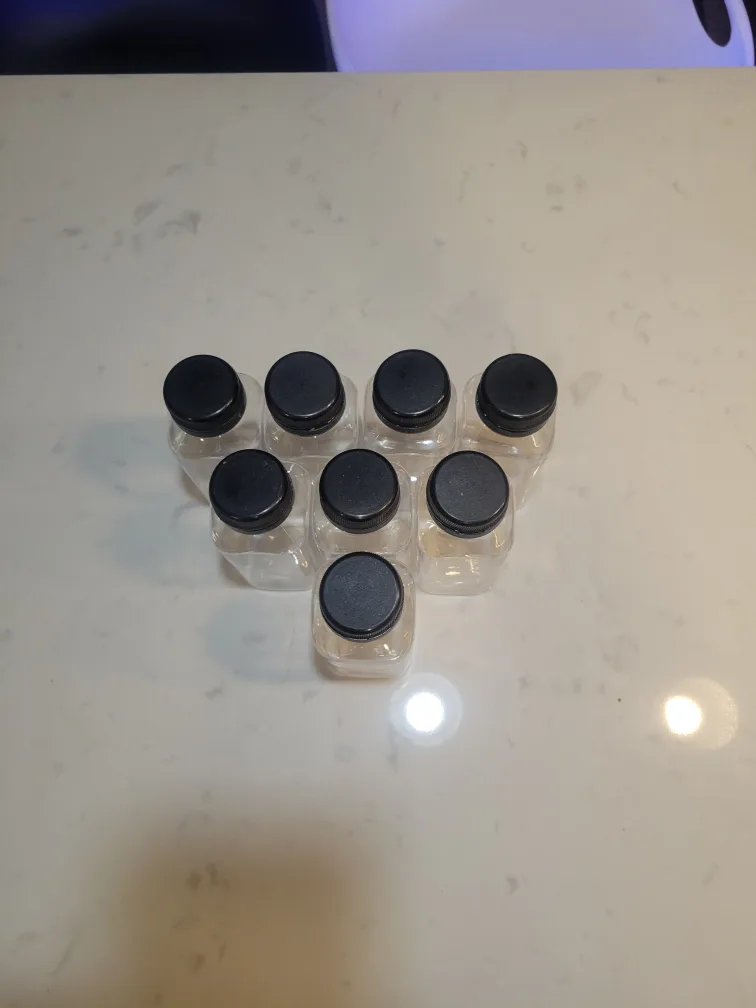 10x 250ml Clear Plastic Bottles with Black Lids image indicator(2)