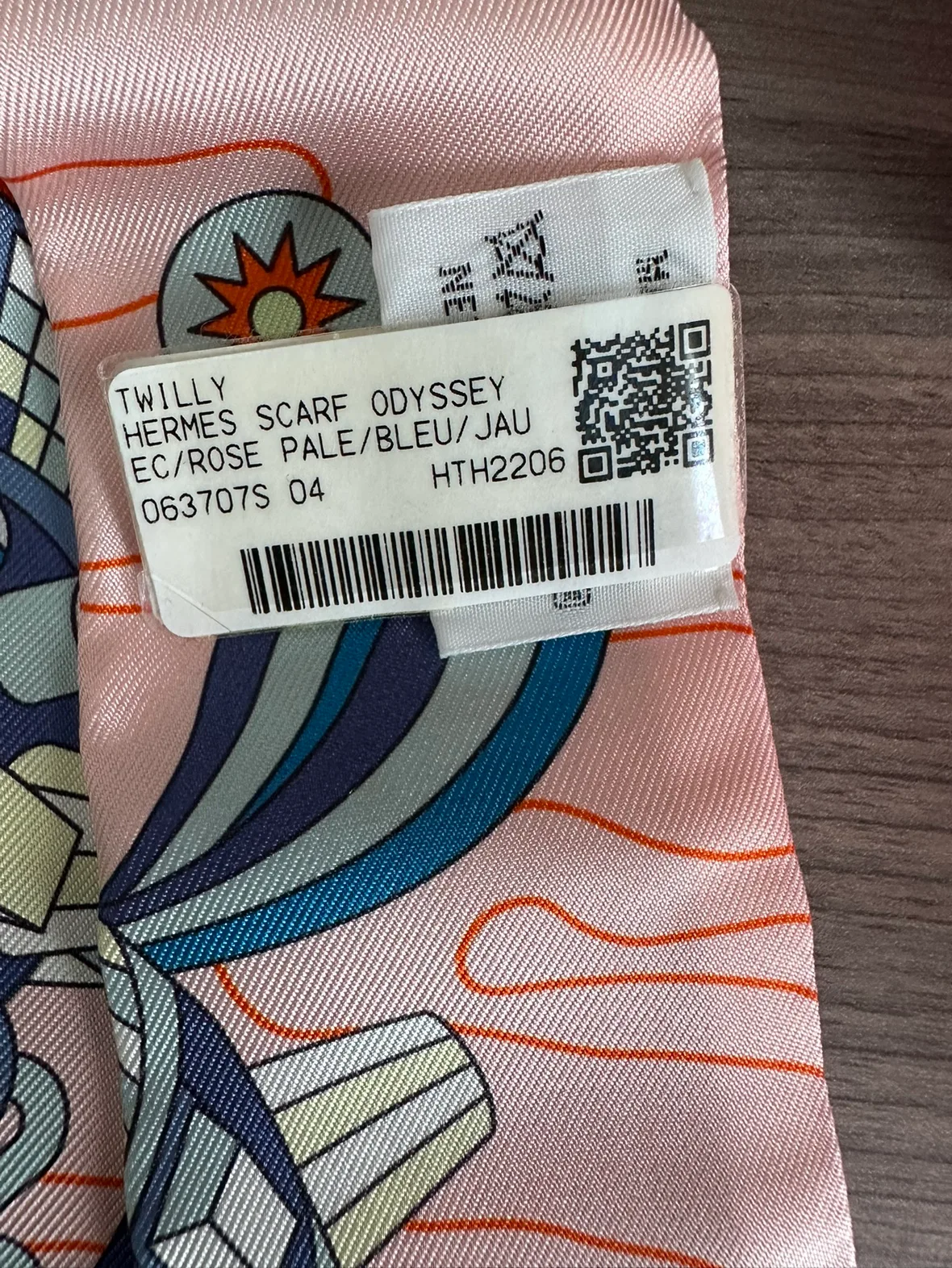 Brand new Hermes Twilly Scarf Odyssey Rose / Pale Bleu / Jac image indicator(4)