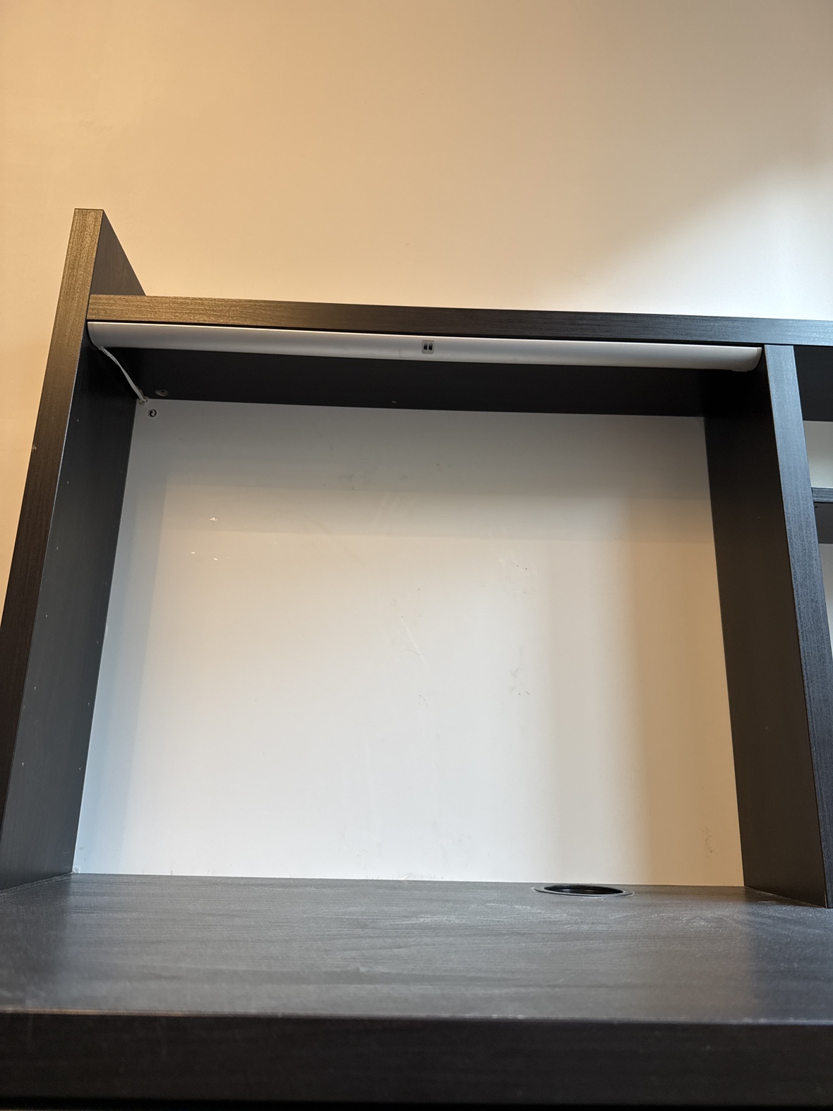 Small IKEA Desk - photo 2