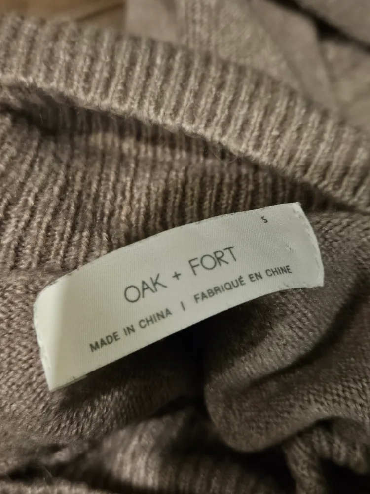 2 Oak + Fort Turtleneck Sweaters image indicator(3)