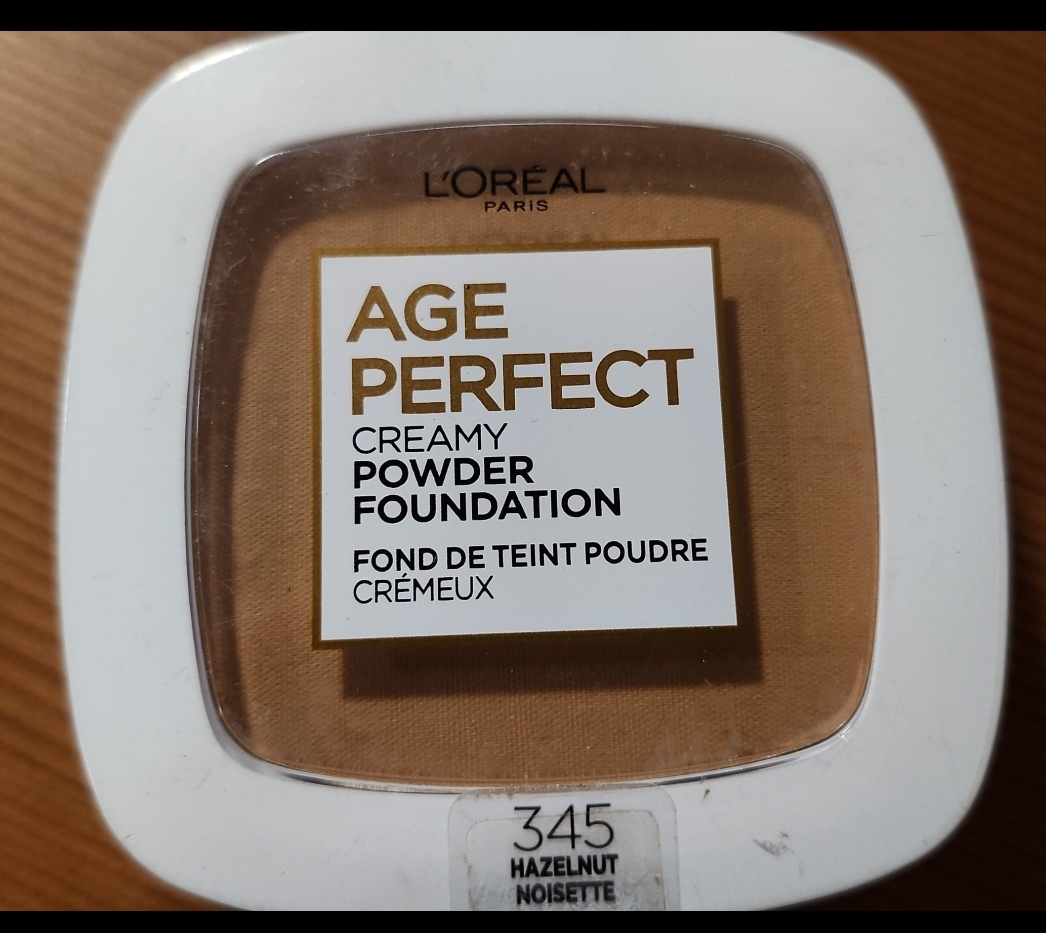 L'Oréal Paris Age Perfect Creamy Powder Foundation