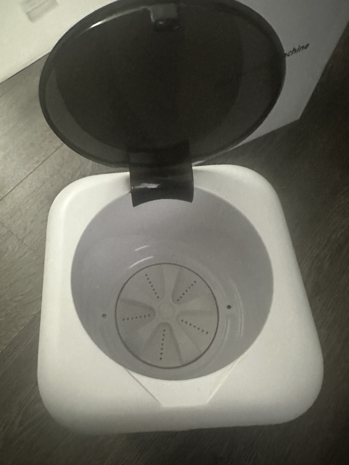 Mini washing machine, laundry, clothes washing - photo 4